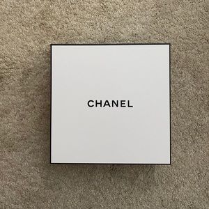 ISO CHANEL BOX